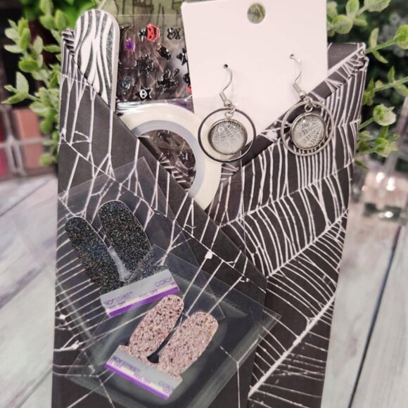 Blind Date with a Mani Bundle - Picture 8 of 13